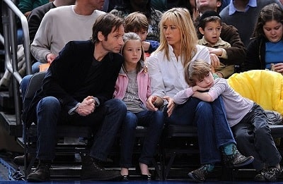 A picture of Tea Leoni with her ex-husband, David Duchovny and kids.